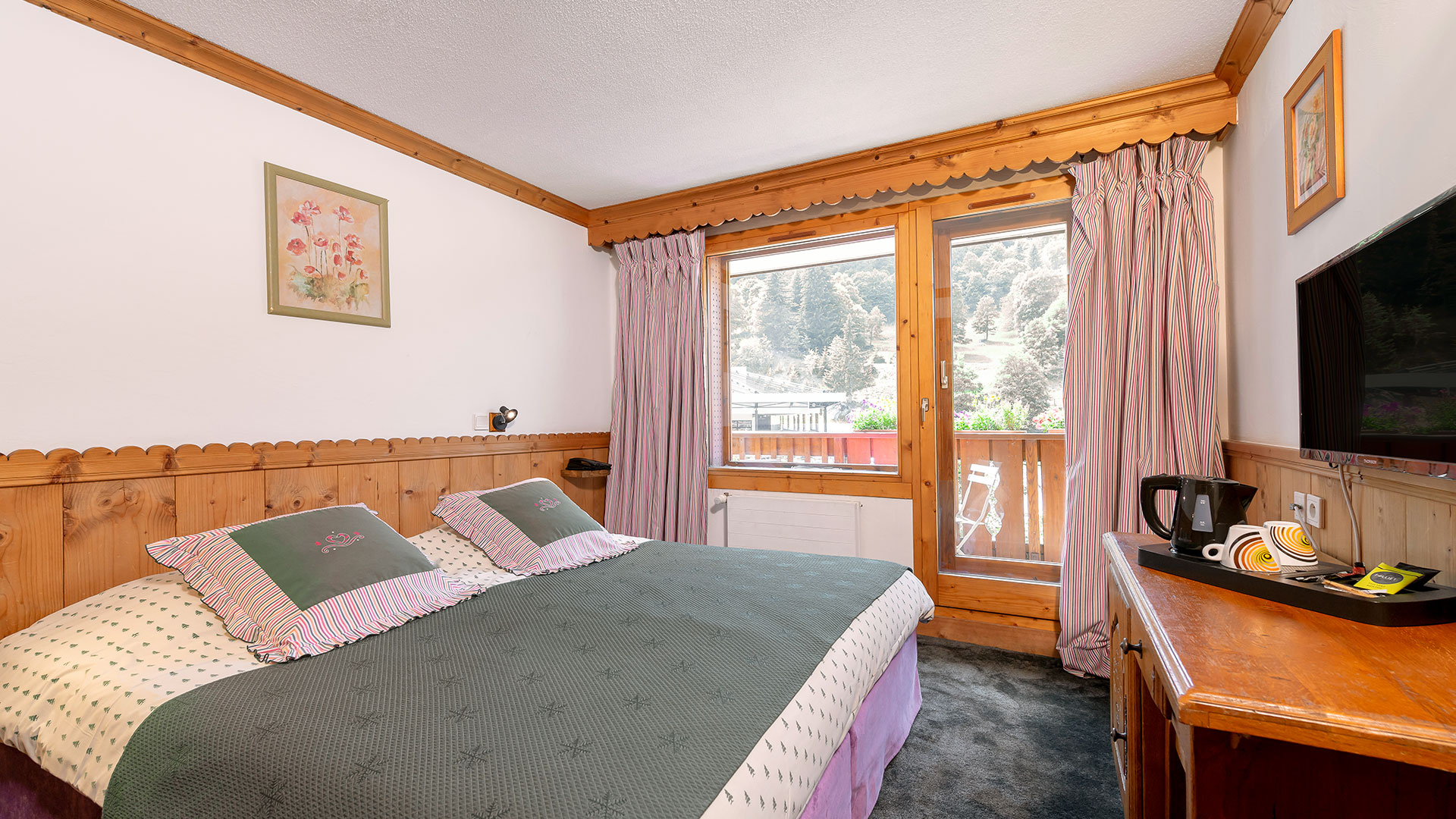 Chambre avec vue hôtel spa auvergne rhone alpes - Hôtel L'Eterlou