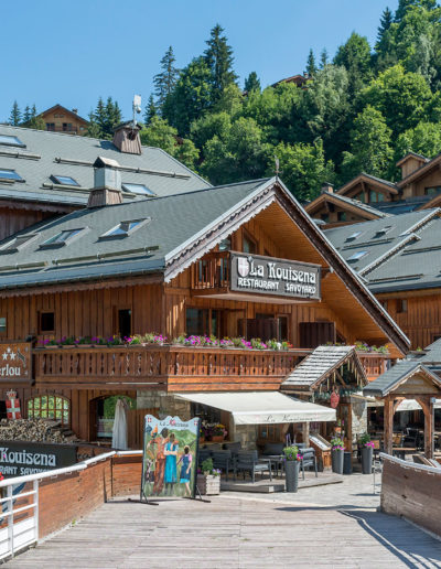 view of Hotel & Outdoor Swimming Pool in Meribel | Hotel L'Éterlou