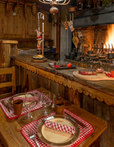 Restaurant savoyard dans les Alpes