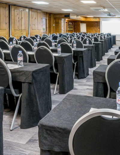 Salle de séminaire dans les alpes